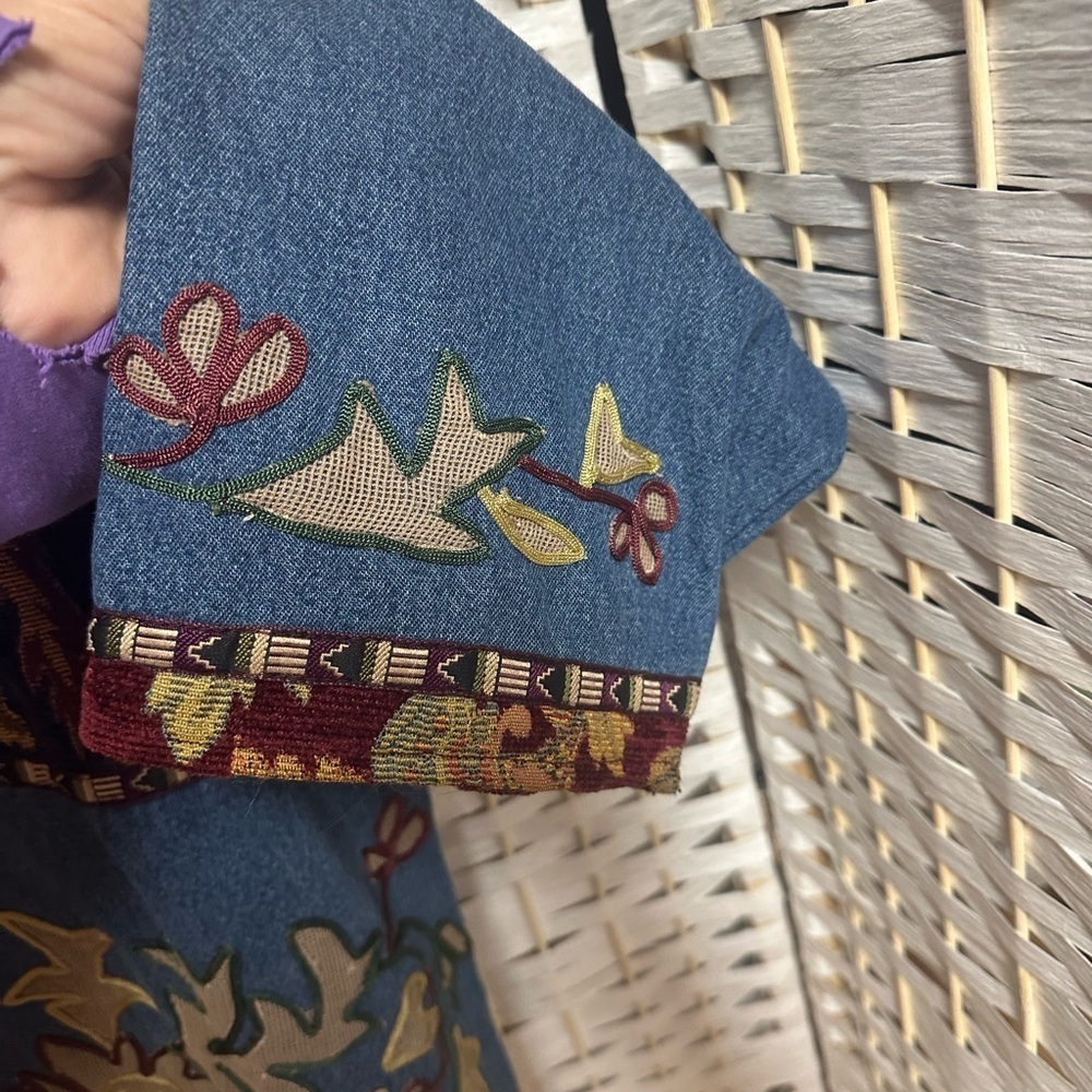 Beautiful One Hanes‎ denim jacket embroidery with sequins embellished sz L - Picture 10 of 12